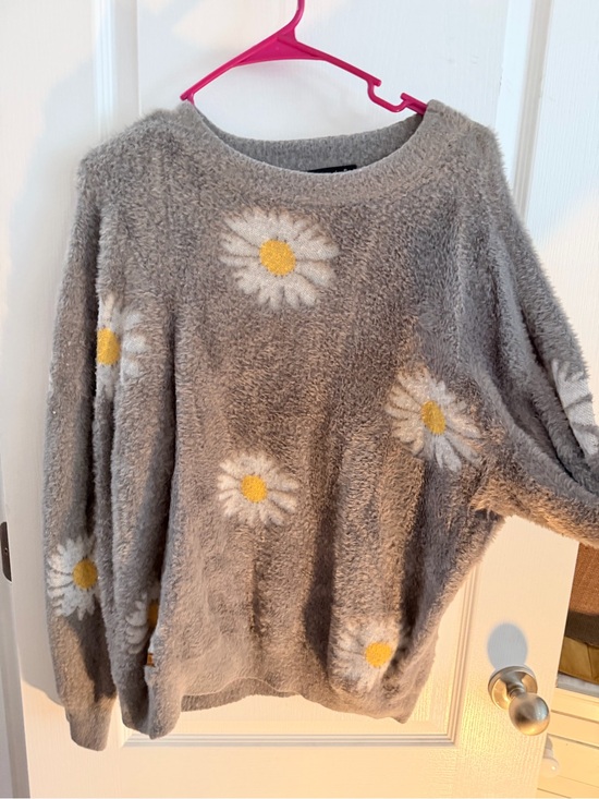 Simply Southern Sweaters - Simply Southern Gray Fuzzy Daisy Crewneck Sweater